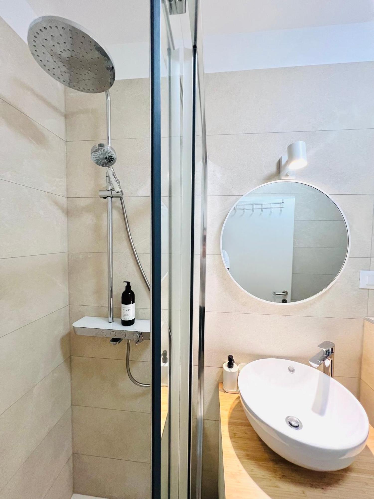 Almond 2 - Free Parking Apartman Split Kültér fotó